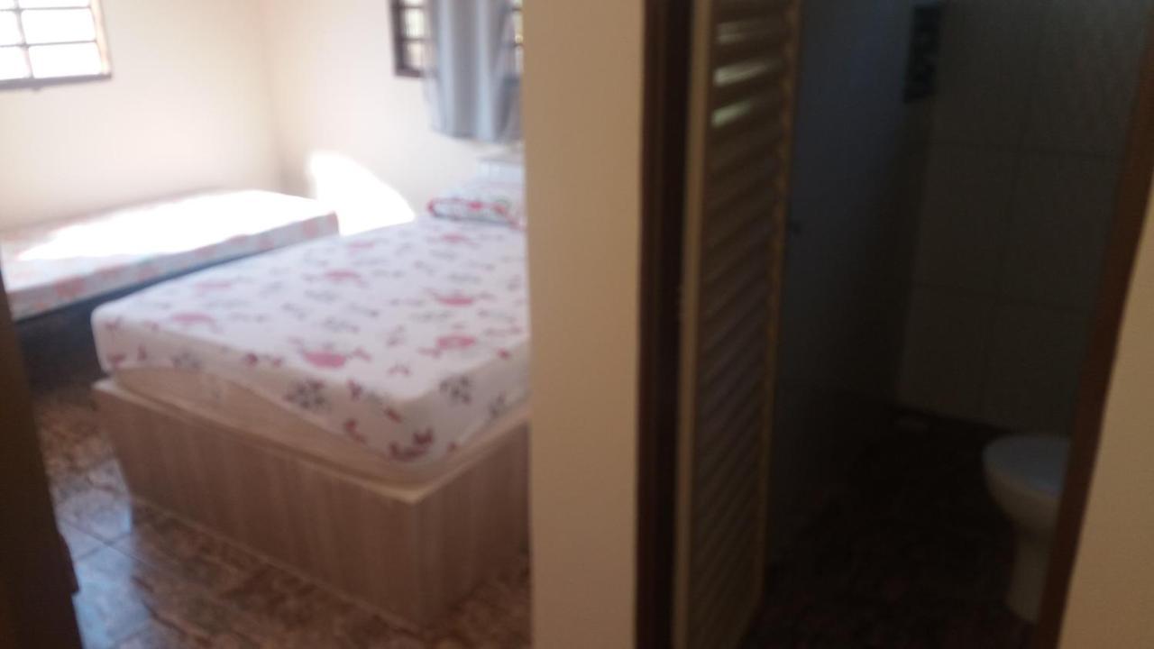 Aparthotel Familia Meireles Luziânia 外观 照片