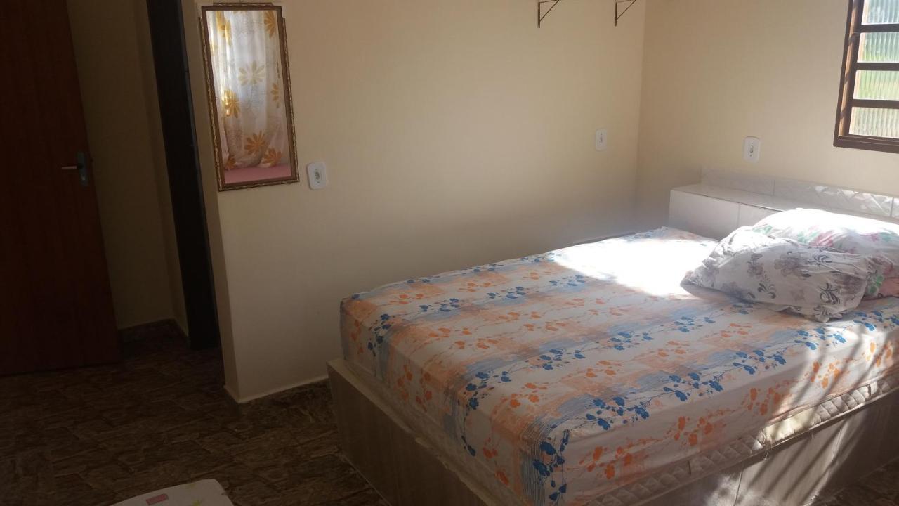 Aparthotel Familia Meireles Luziânia 外观 照片